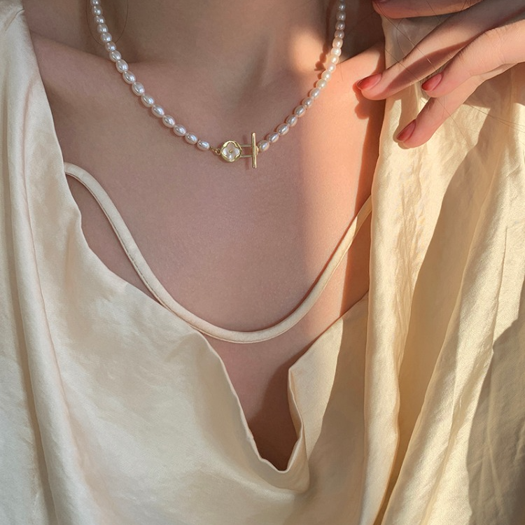 天然珍珠项链女经典四叶草颈链女高级感时尚百搭气质强光小米珠