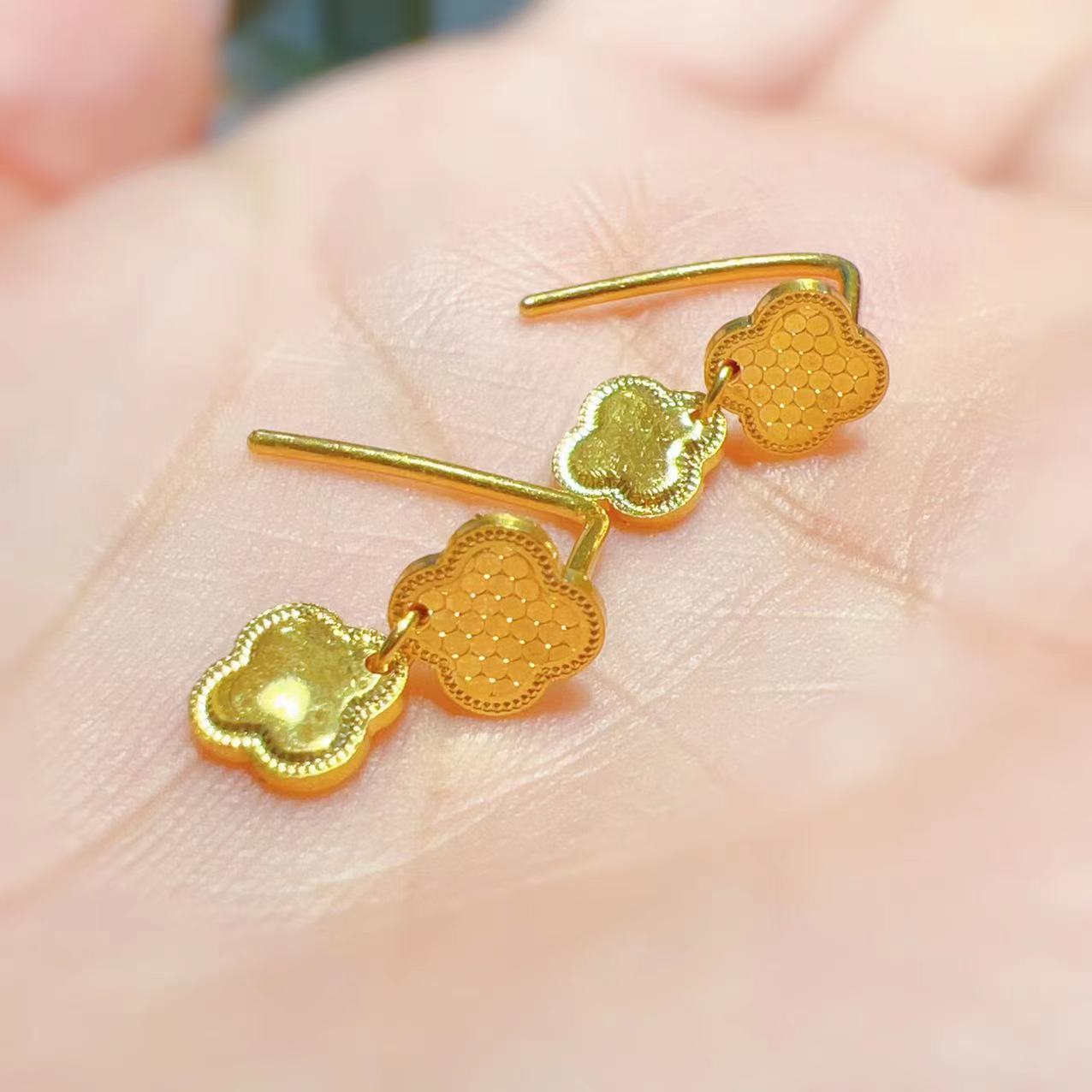 【赛菲尔万足】足金999.9黄金5G双鱼鳞层四叶草耳饰黄金珠宝礼物