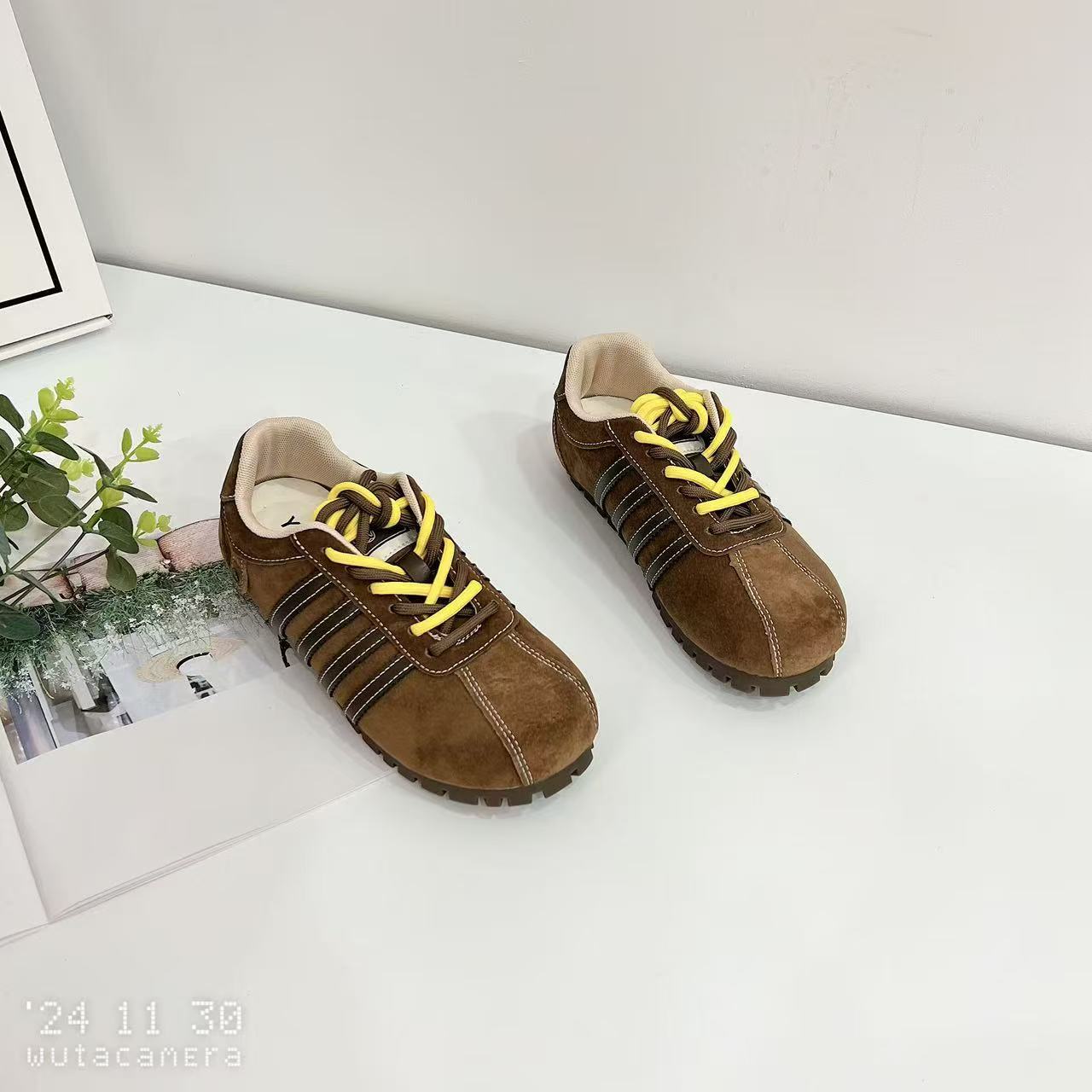 9-37    新款时尚百搭复古舒适潮流低帮休闲鞋