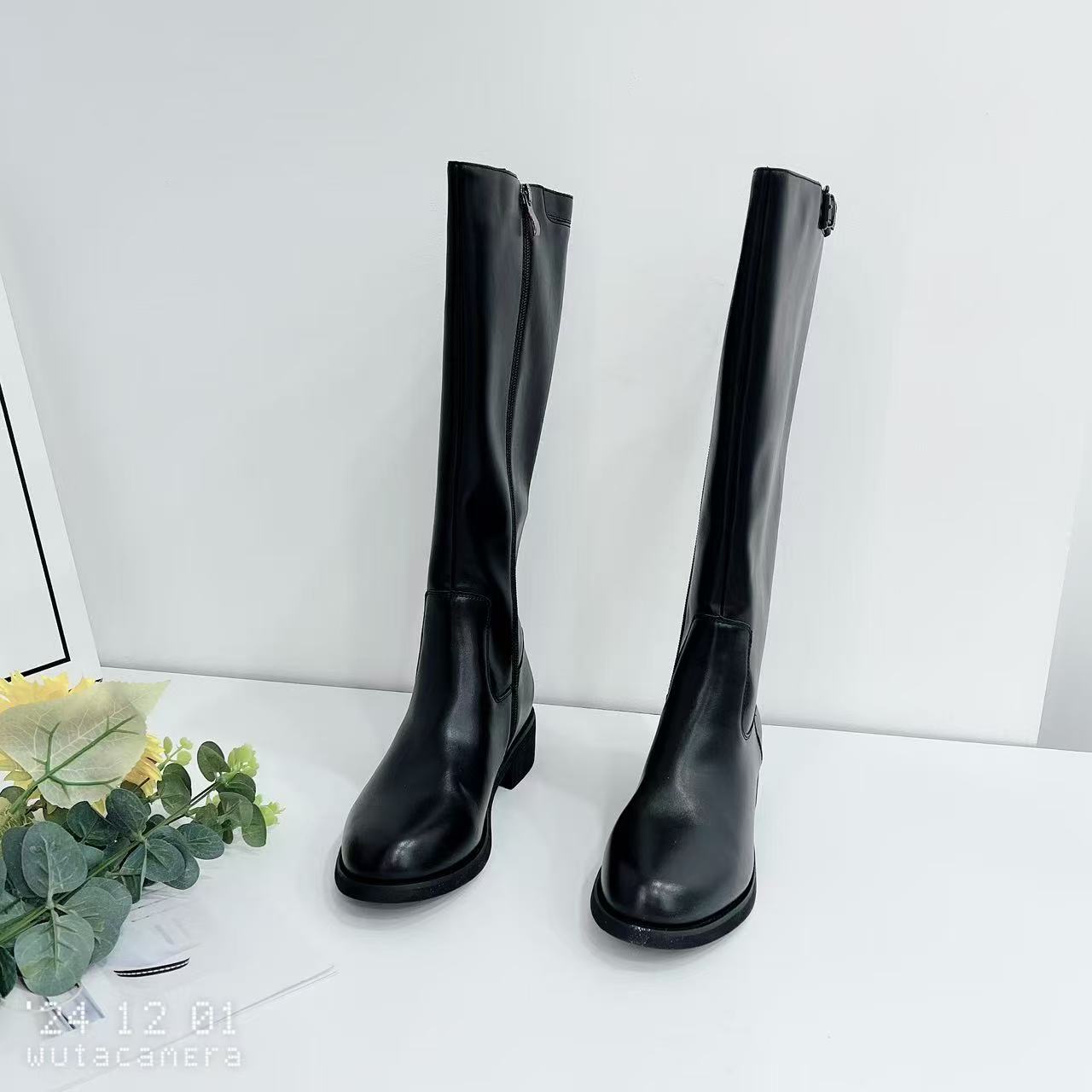 52001A   冬季新款时尚百搭圆头平底长筒休闲时装靴四季款