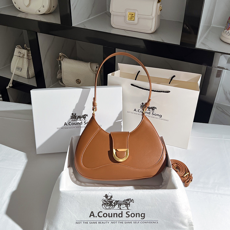 A.Cound Song真皮腋下包2023新款复古法棍包高级感斜挎包单肩包潮