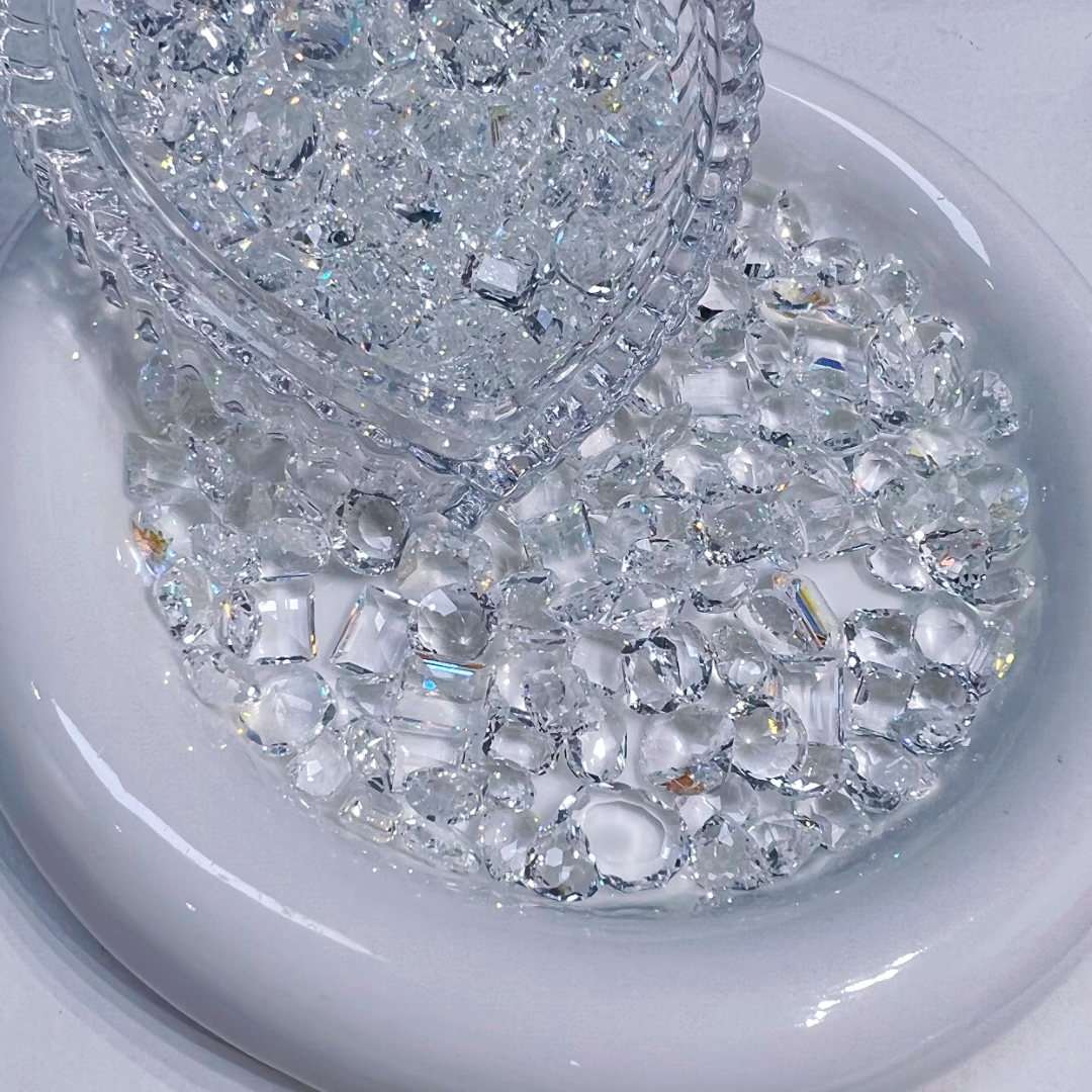 【纯白世界】 拍一宠一 超闪 冰透 梧州料混水晶料 diy 美甲钻混