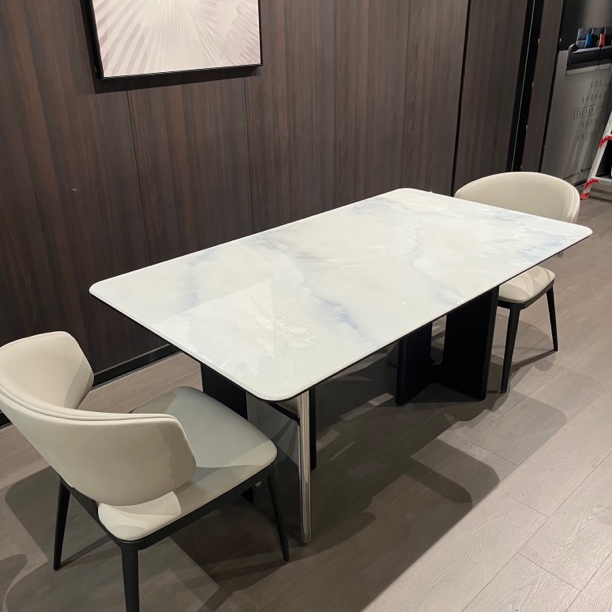 天然大理石餐桌椅组合高端欧式餐桌家用现代方桌简约轻奢圆形餐桌