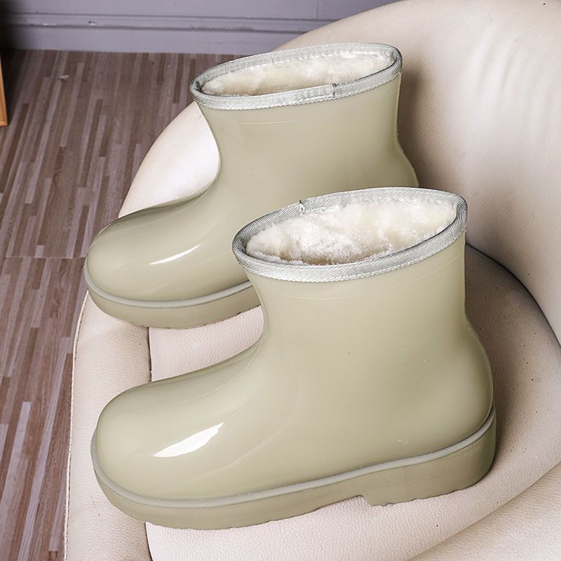 新款雪地靴女冬季加绒加厚橡胶底水鞋百搭女鞋中筒靴子