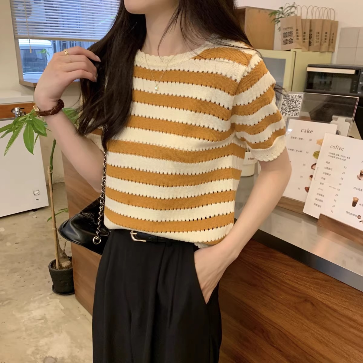 条纹镂空短袖t恤女夏季设计感小众内搭体恤小个子短款针织上衣夏