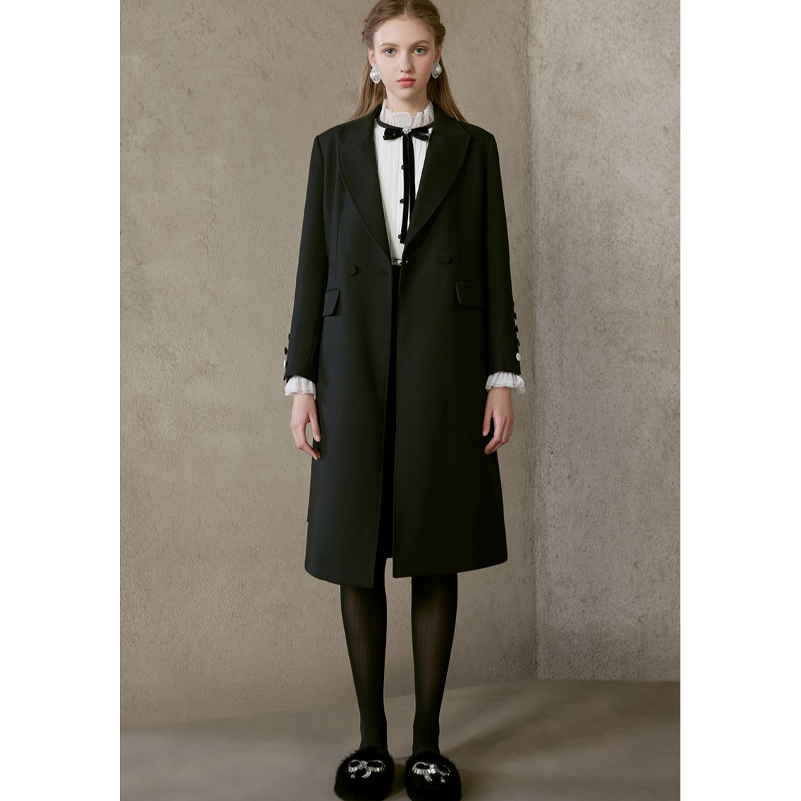 【达人专属】哥文花园黑色收腰绵羊毛长款毛呢外套女气质CTA4342690