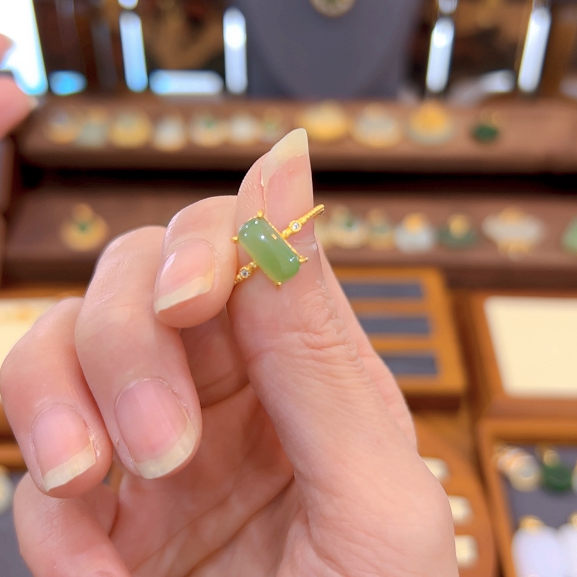 【闪购商品】和田玉戒指未镶嵌