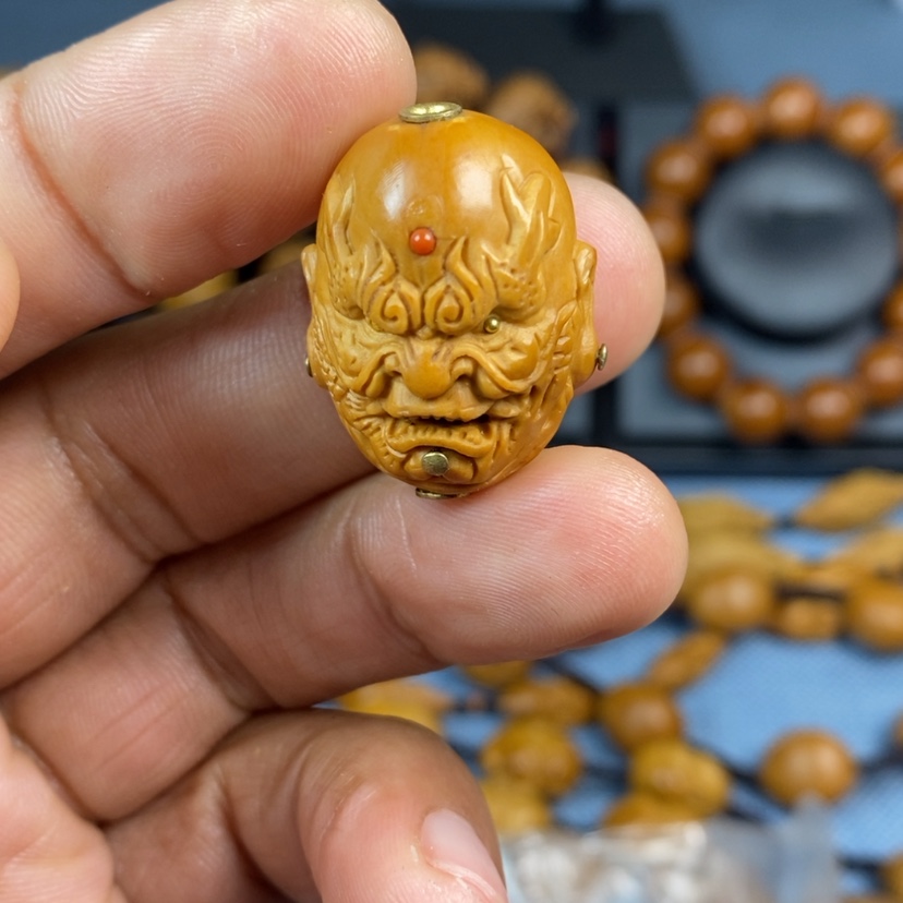 【闪购商品】橄榄核吊坠?