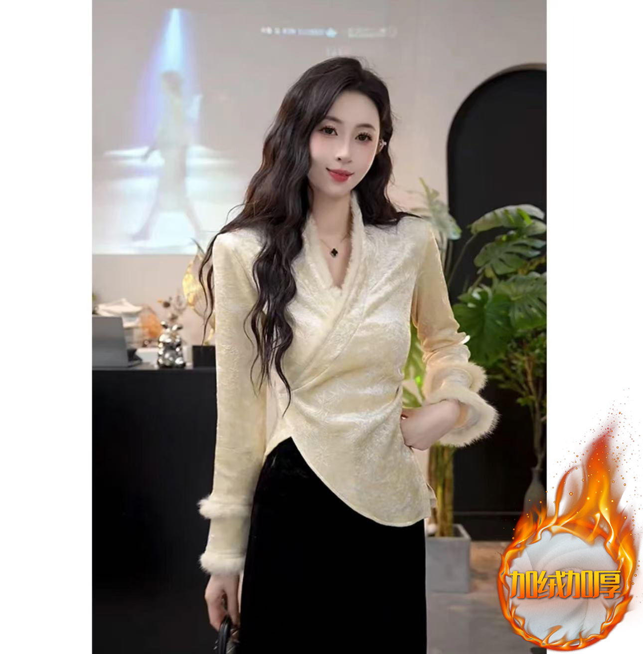 拜年服新中式加绒加厚设计感丝绒打底衫修身显瘦毛毛拼接上衣