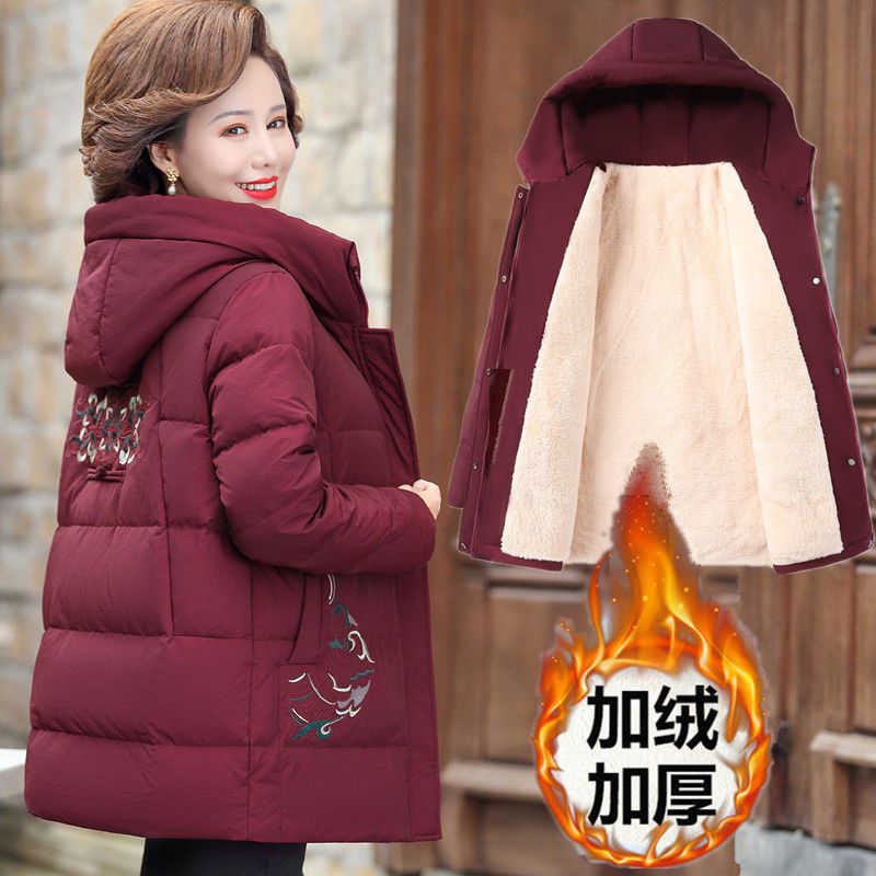 爆款新款妈妈冬装外套羽绒服女新款中老年棉衣女中长款加绒加厚款