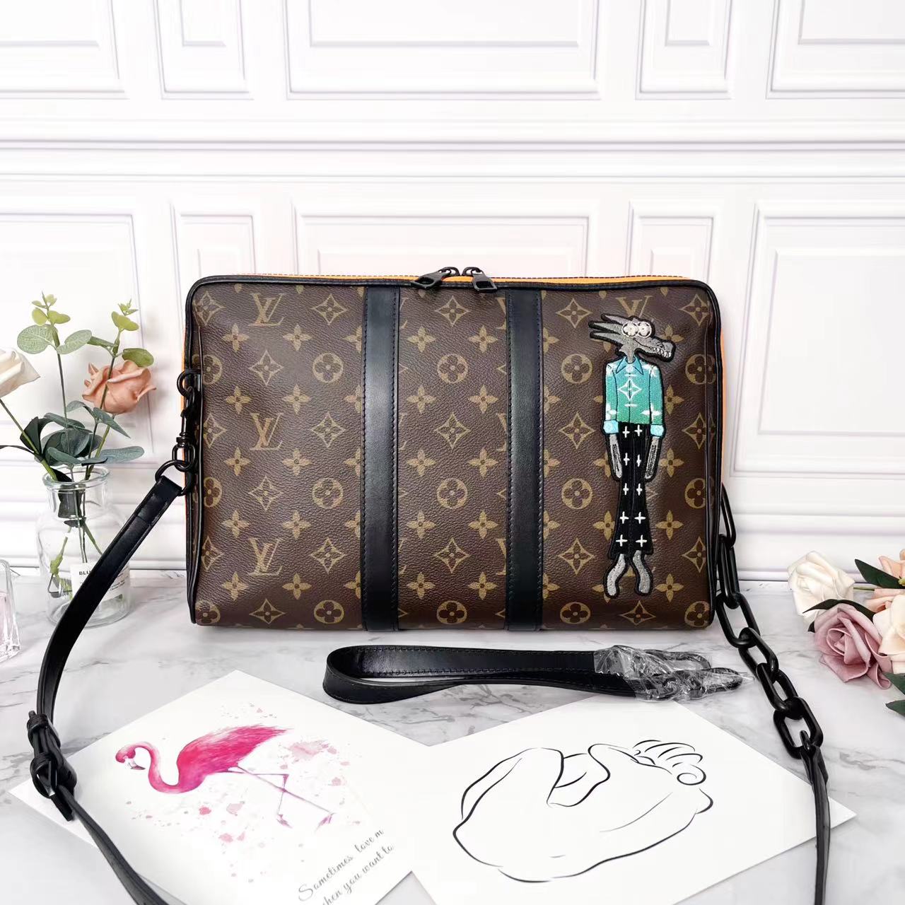 95新 LouisVuitton/路易威登 老花Keepall Pouch限量款稻草人单肩