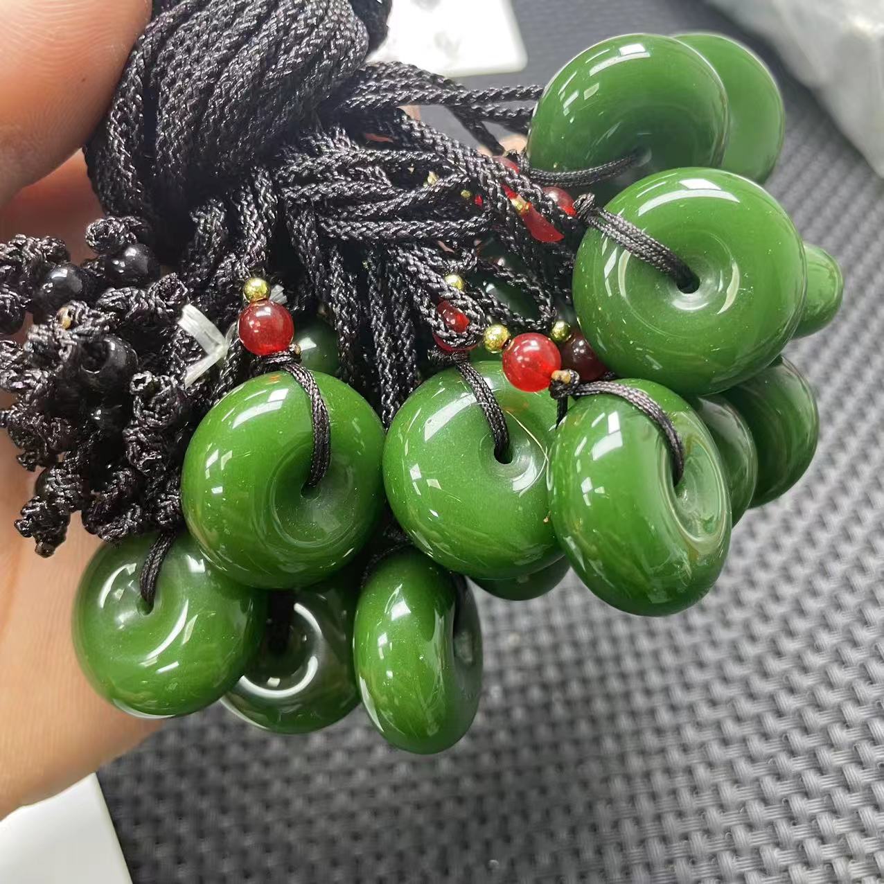 【大喜儿】深绿小面包扣吊坠-1WQ561