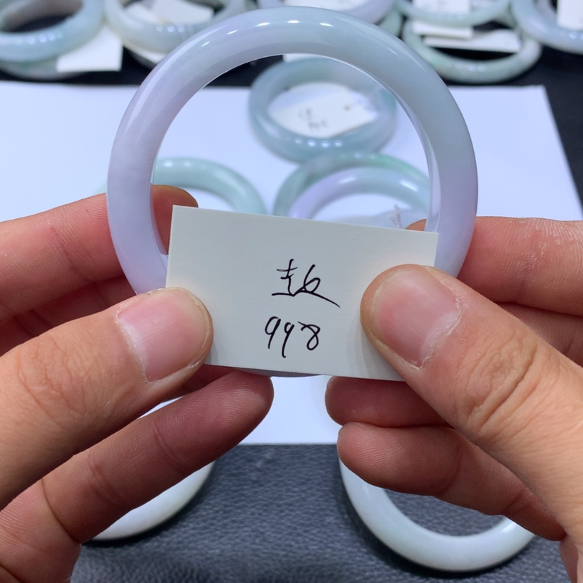 【闪购商品】翡翠颈饰未镶嵌素****尘