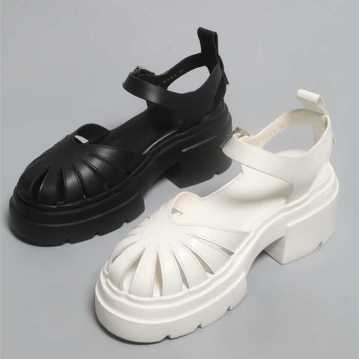 夏季新款女士罗马凉鞋厚底小牛皮泡发鞋底包头时尚休闲女凉鞋