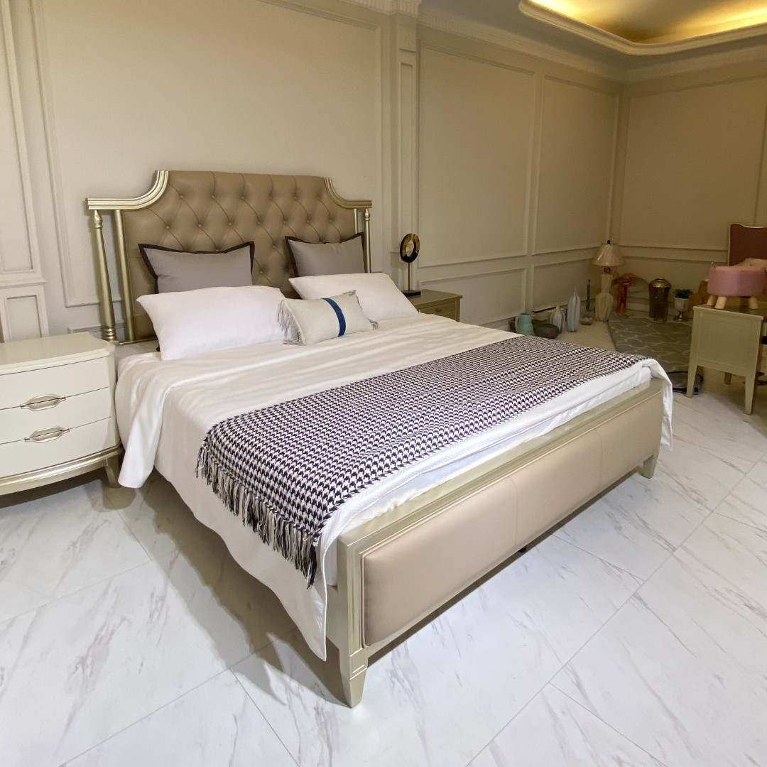 VC美式轻奢简约香槟色欧式实木真皮大床婚床双人主卧奢华公主