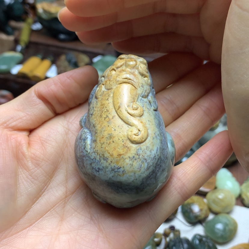 【闪购商品】岫岩河磨玉（透闪石质玉）手把未镶嵌凯**业