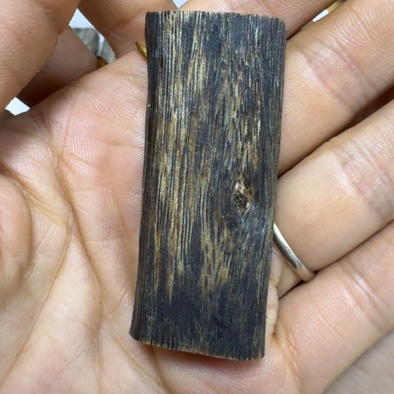 【闪购商品】沉香吊坠@****@牌子8.6克