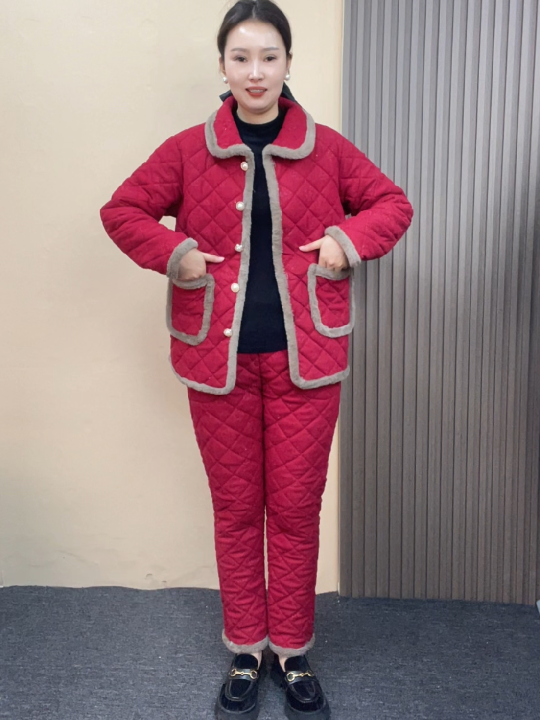 2024冬季新款中老年妈妈棉衣套装加绒加厚保暖时尚休闲减龄妈妈装