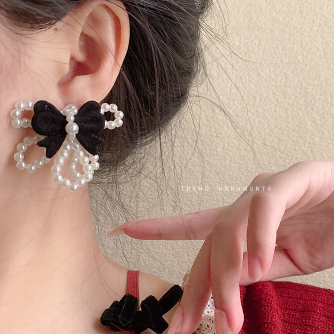 铜合金耳饰 黛雪】植绒蝴蝶结珠珠耳饰秋冬复古小香风高级感耳环潮