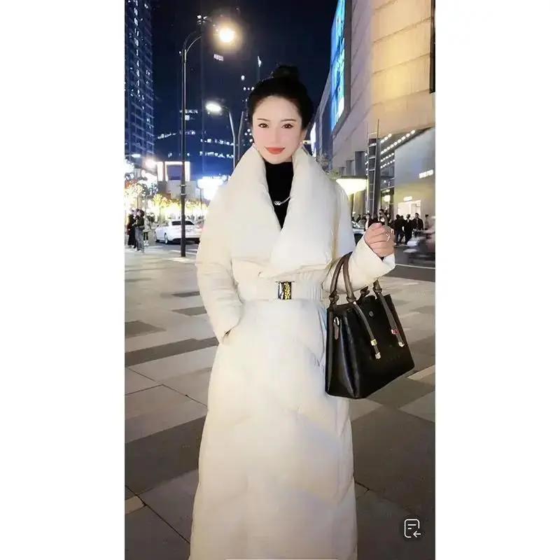 长款羽绒服女款2023年新款冬季韩版女士设计感白鸭绒加厚保暖外套