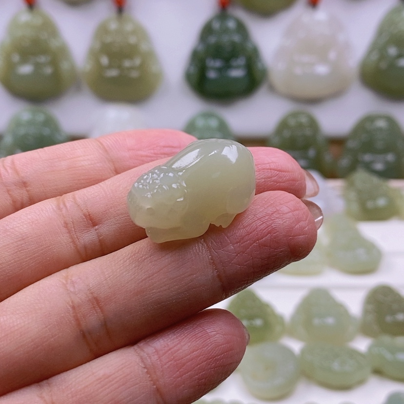 【闪购商品】和田玉颈饰未镶嵌^*九