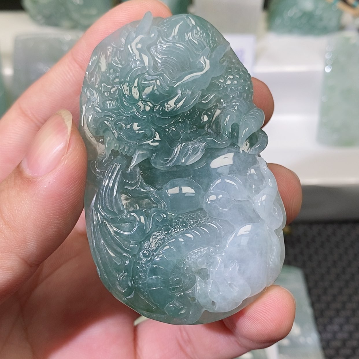 【闪购商品】翡翠颈饰未镶嵌同**里