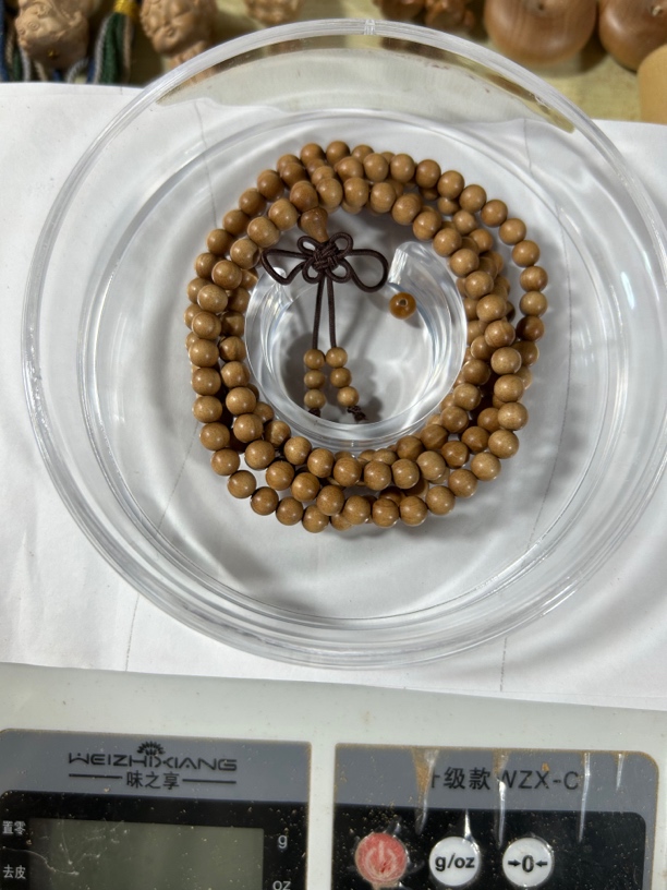 迈索尔老山檀香老料，0.5✖️180颗，绕手五圈