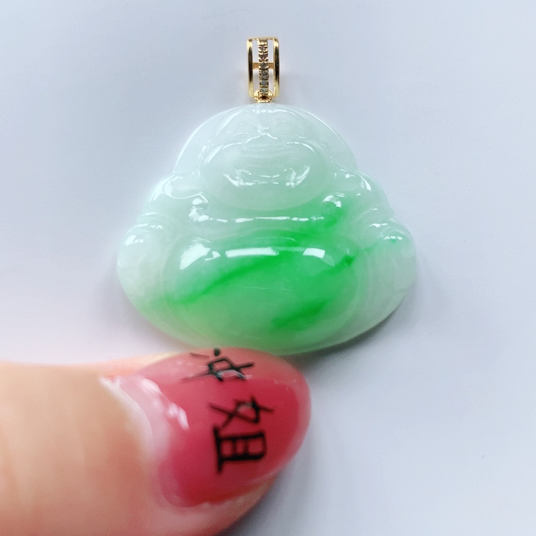 翡翠颈饰18K金镶嵌天然翡翠吊坠