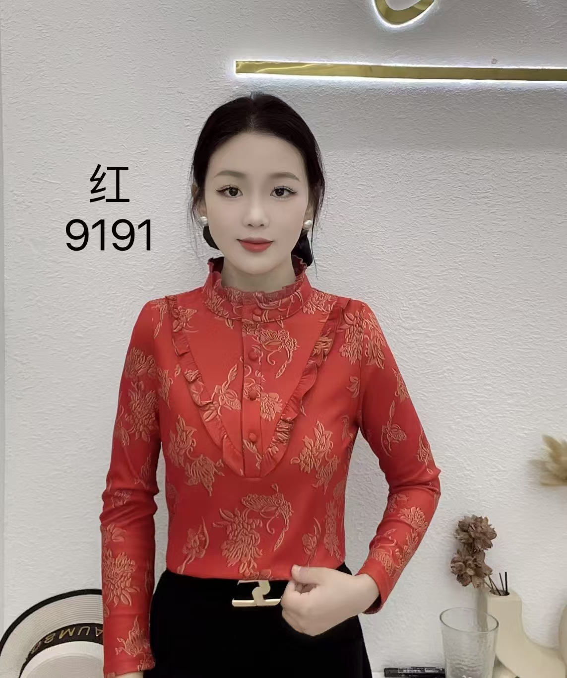 恒鑫安木耳边小立领印花双面绒小衫-9191