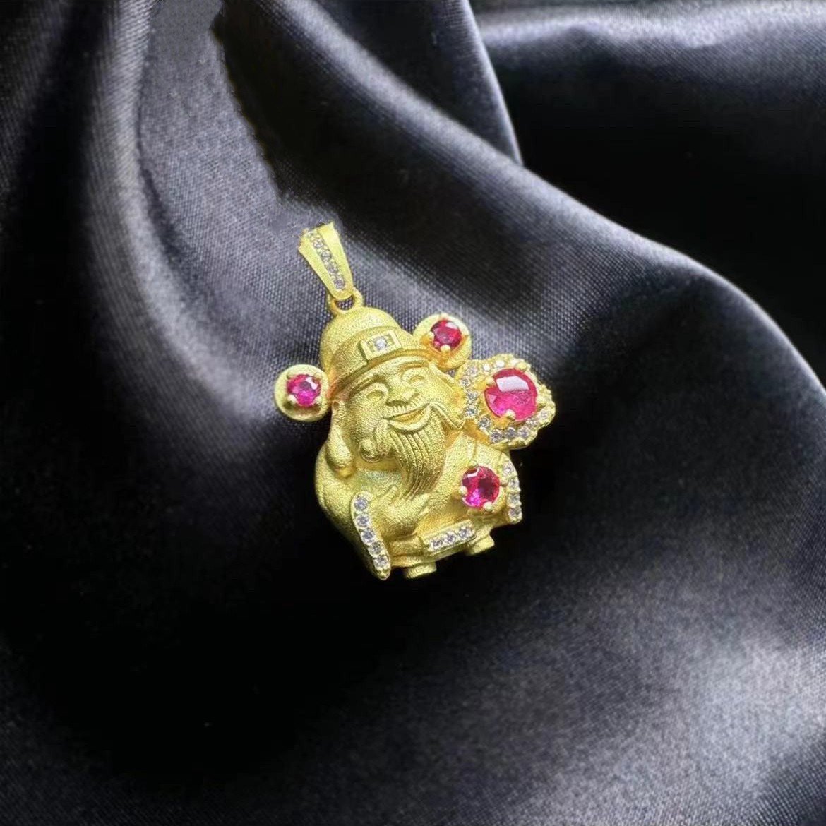 【魏总千万补贴】 (培育) 富贵荣华鸽血红宝石小财神吊坠【ZDZ407】