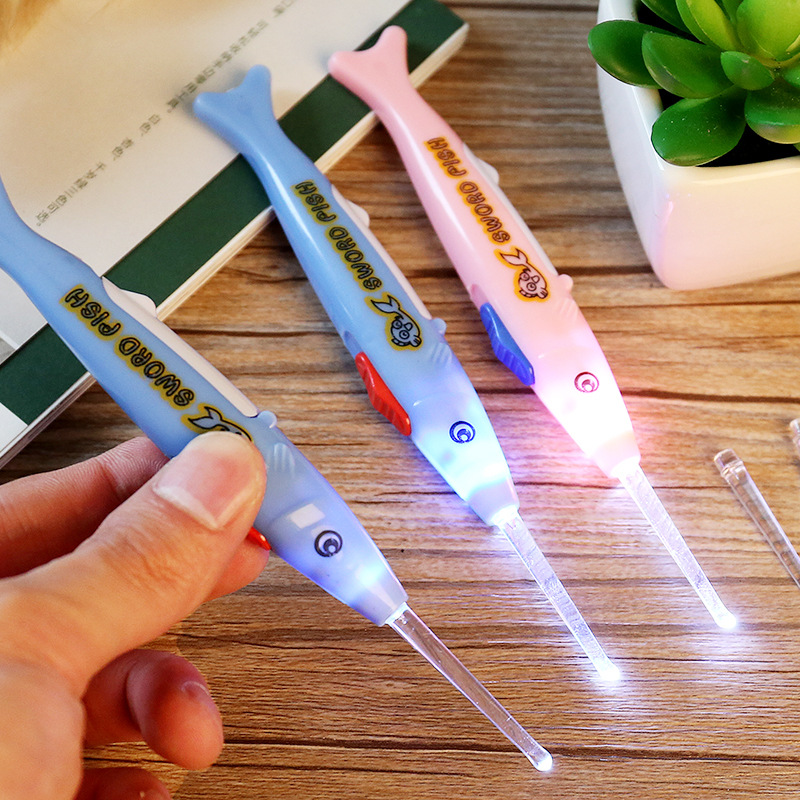 卡通鱼形可拆卸清洁挖耳勺成人儿童发光掏耳朵采耳工具耳扒挖耳器