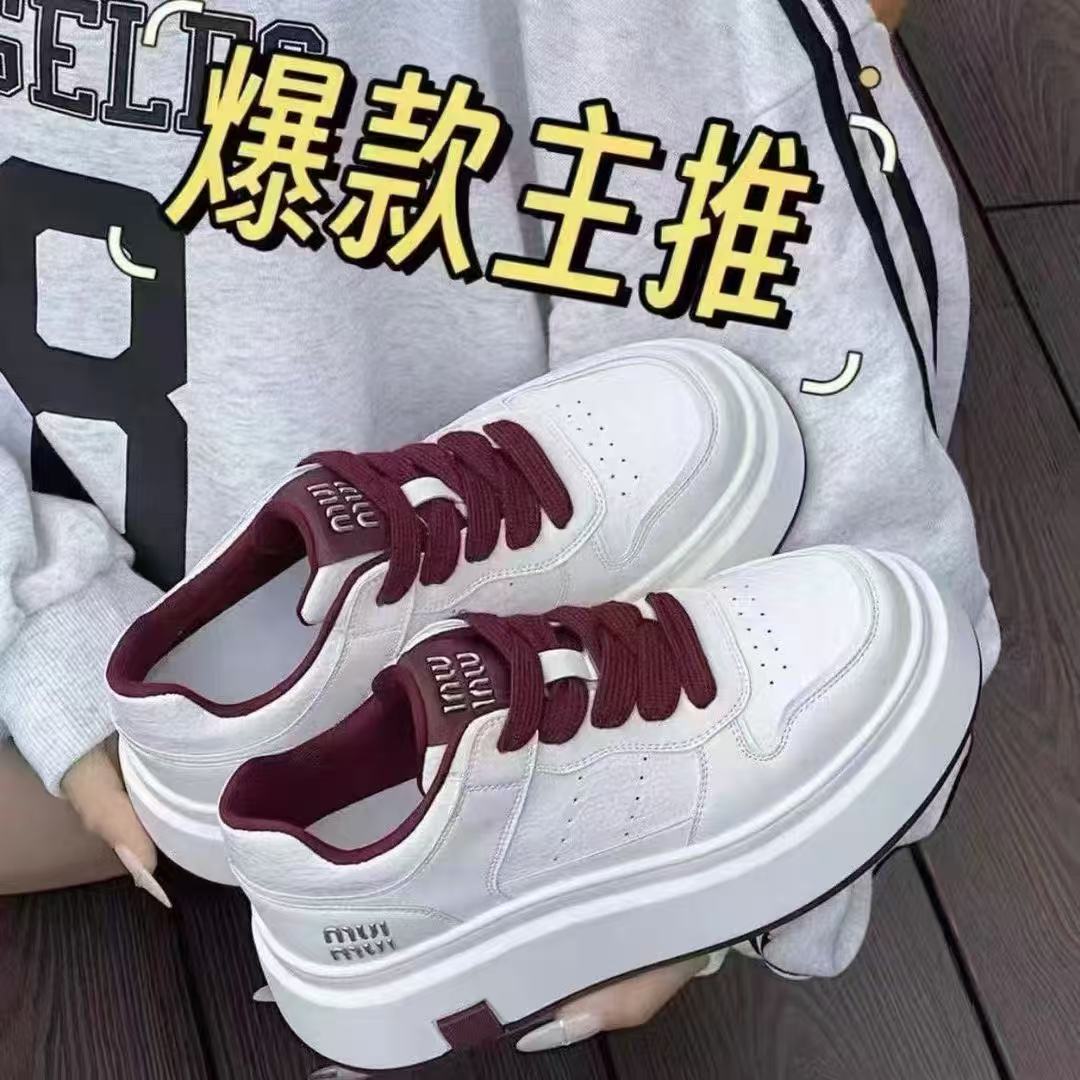 秋冬厚底增高软底休闲运动板鞋学生时尚百搭