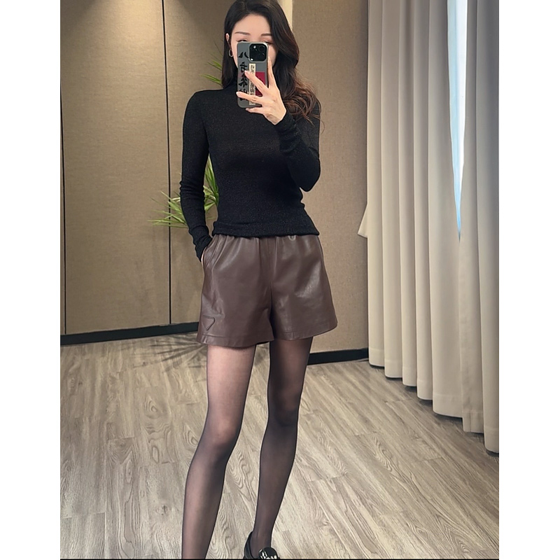 三角锦羊皮短裤女款