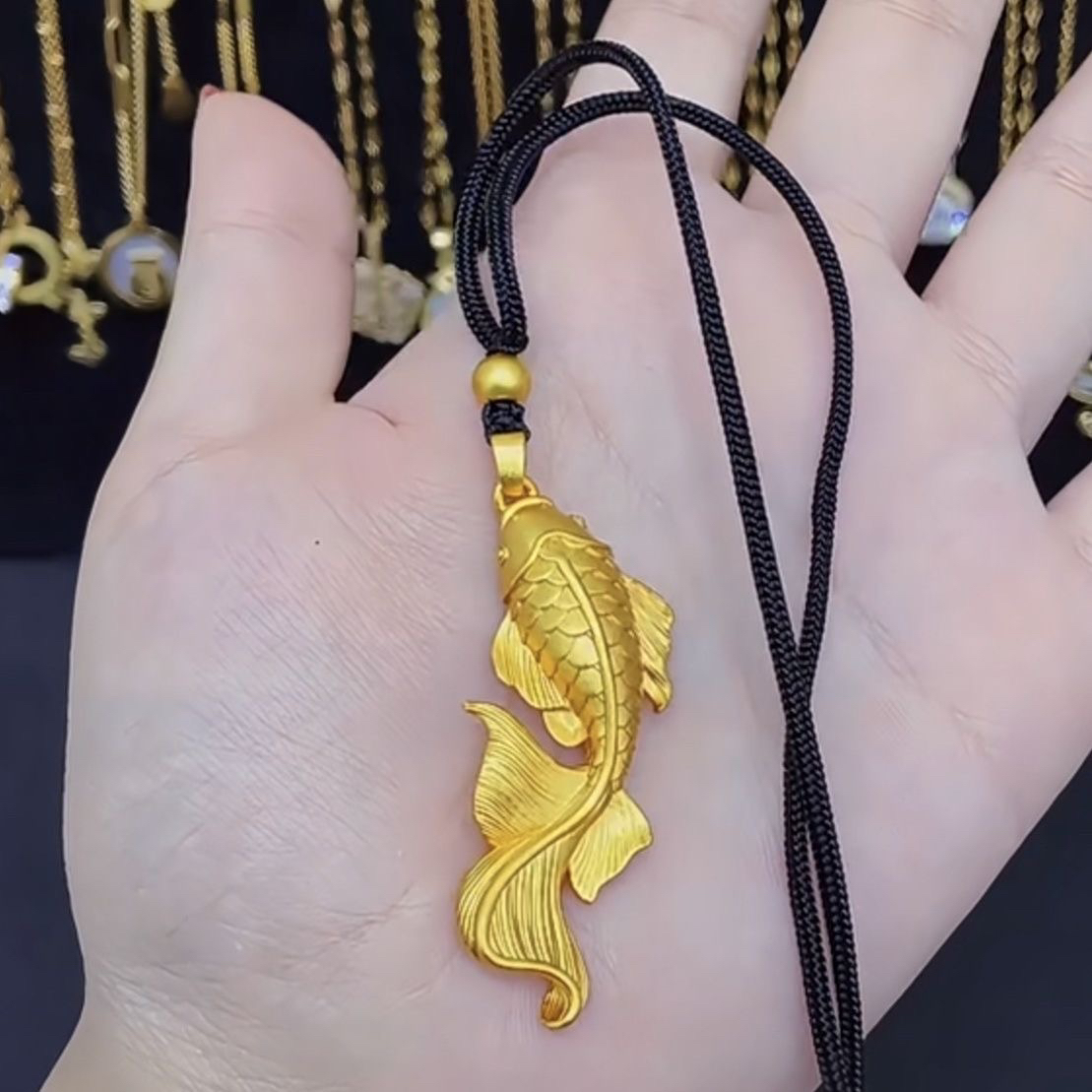 钛钢布艺项链 大鱼海棠黄色大锦鲤古风配饰轻奢饰品手工高级项链