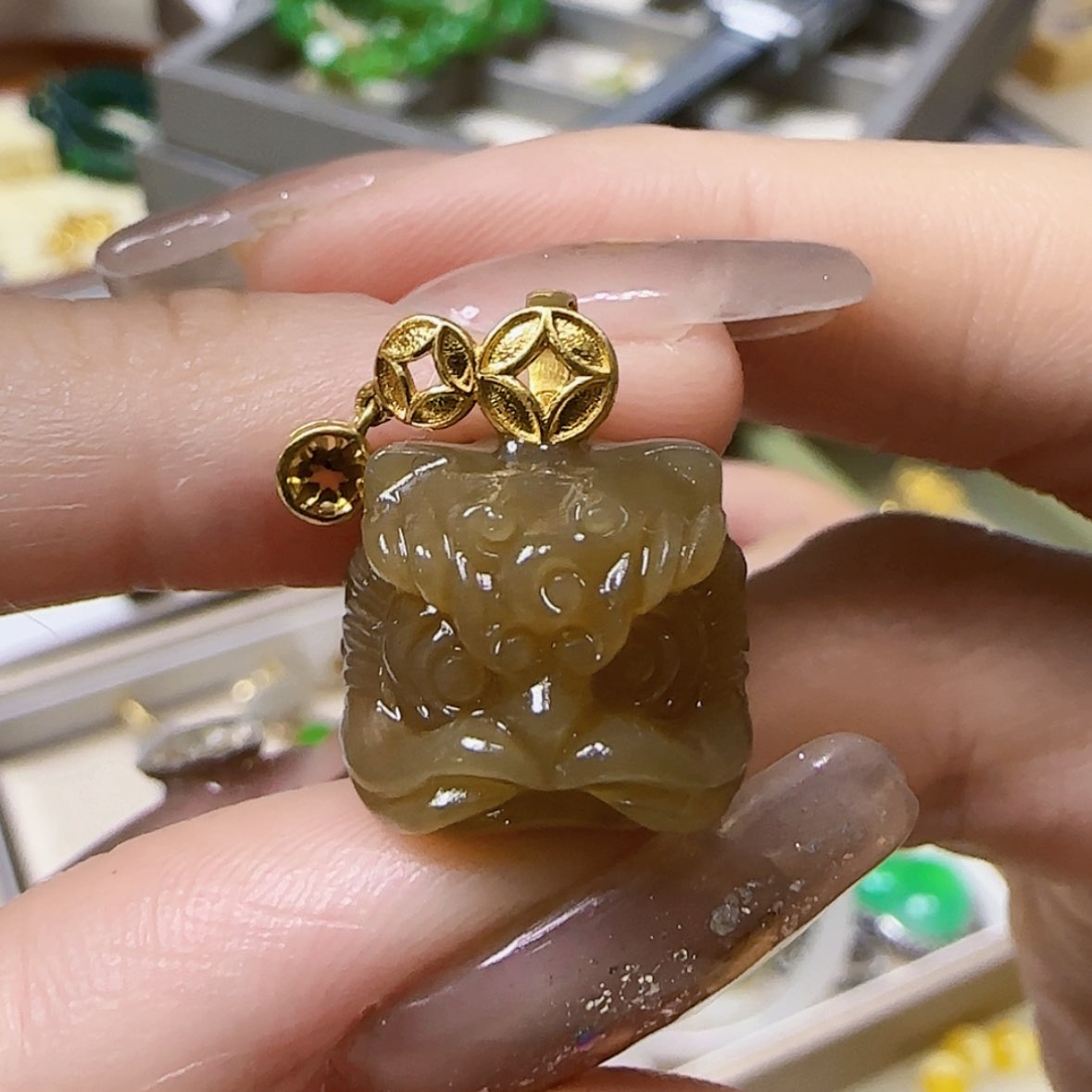 【闪购商品】和田玉颈饰18K金镶嵌