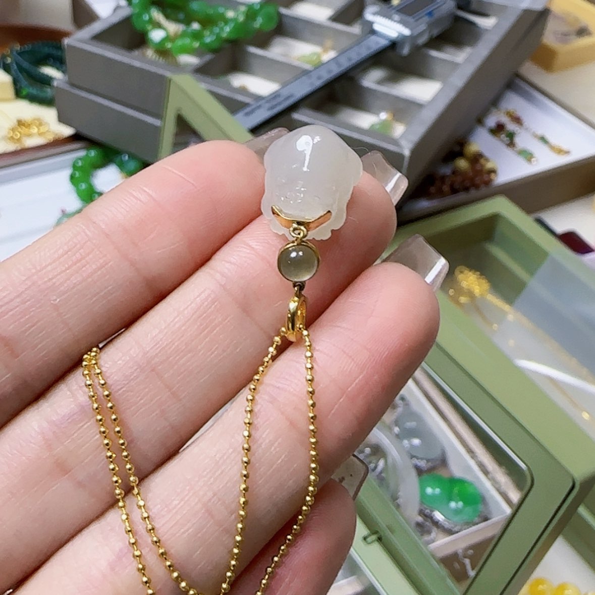 【闪购商品】和田玉颈饰18K金镶嵌