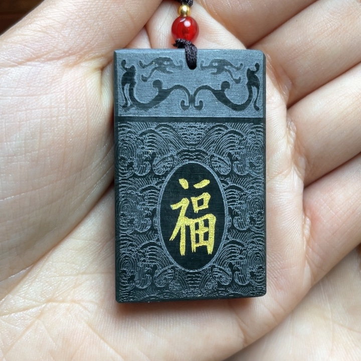 和田玉颈饰未镶嵌润*