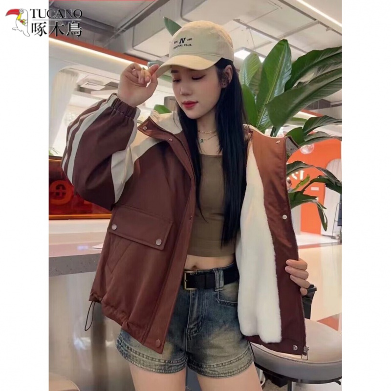 啄木鸟欧洲站拼色冲锋衣秋冬季新款连帽宽松休闲短款加绒保暖外套