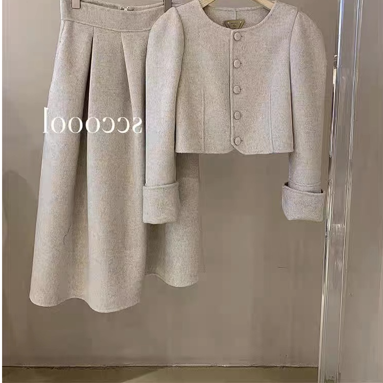 秋冬季新款高级感时尚小个子小香风毛呢套装白色上衣两件套装裙女