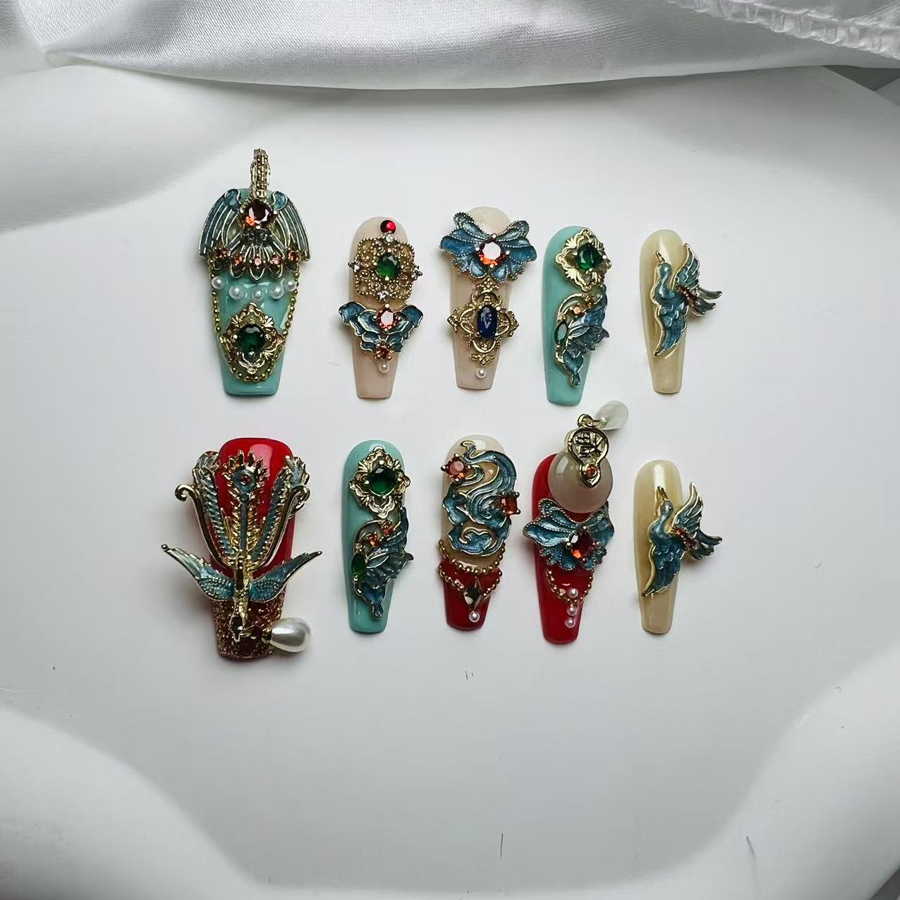 {凤冠霞帔-百鸟朝凤-涅槃重生}穿戴甲新中式手工婚甲