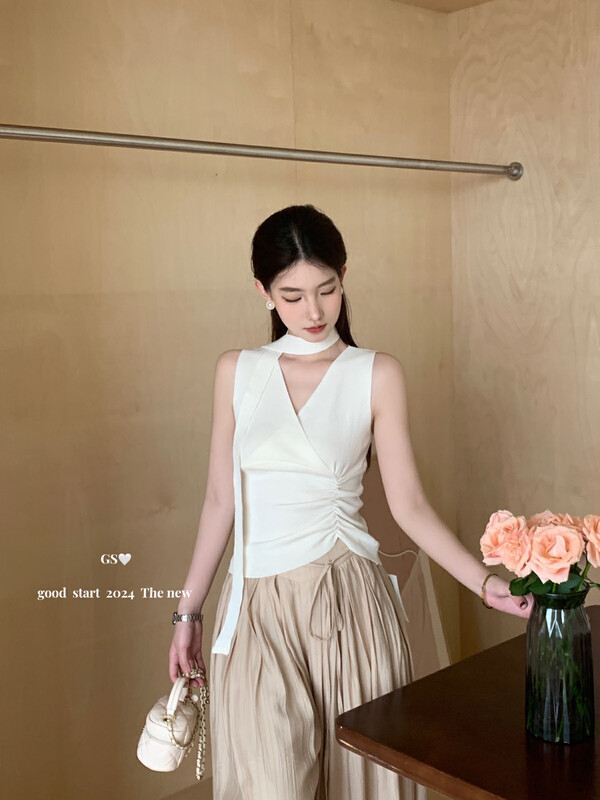 Lisa-纯欲围脖飘带-露肩小众设计感吊带背心2024夏季修身显瘦上衣