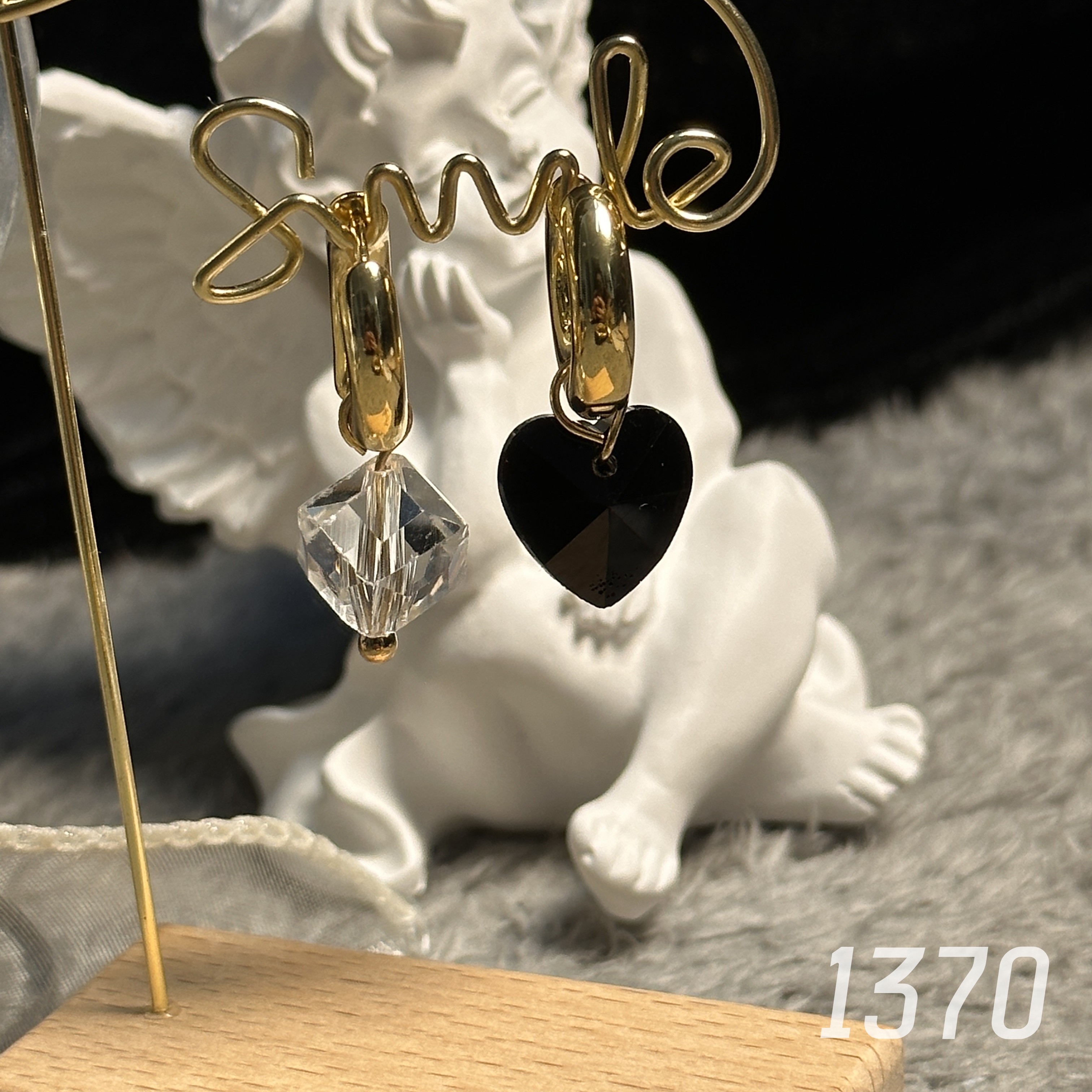 1370 黑色复古小众简约 时尚原创设计~耳饰耳钉