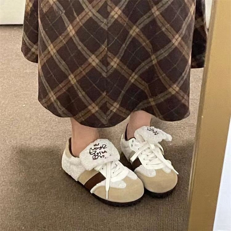 毛绒泡芙鞋~长舌系带德训鞋丑萌休闲运动鞋加绒小白鞋女i