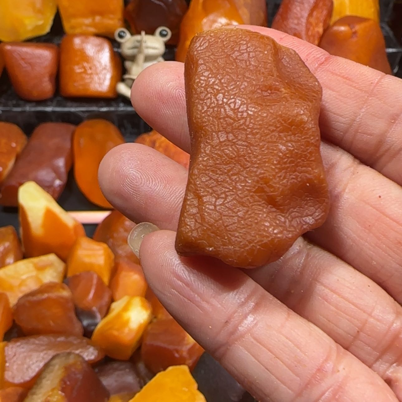 【闪购商品】定制琥珀未镶嵌湫