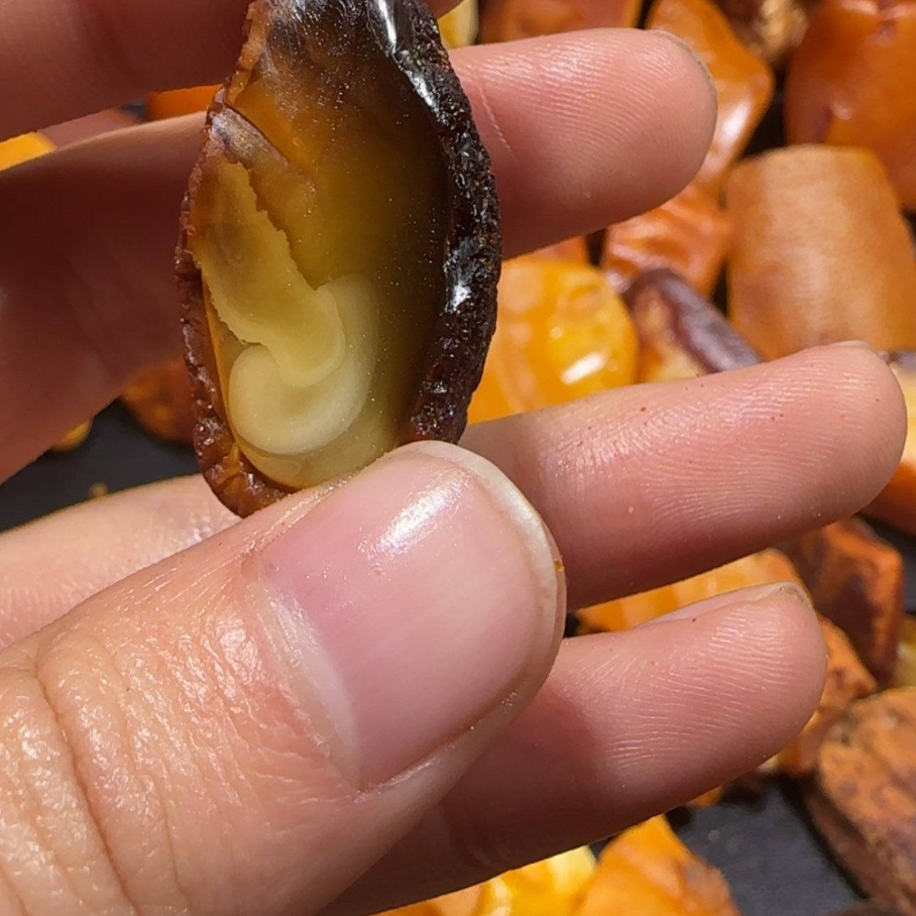 【闪购商品】定制琥珀未镶嵌圆***壮