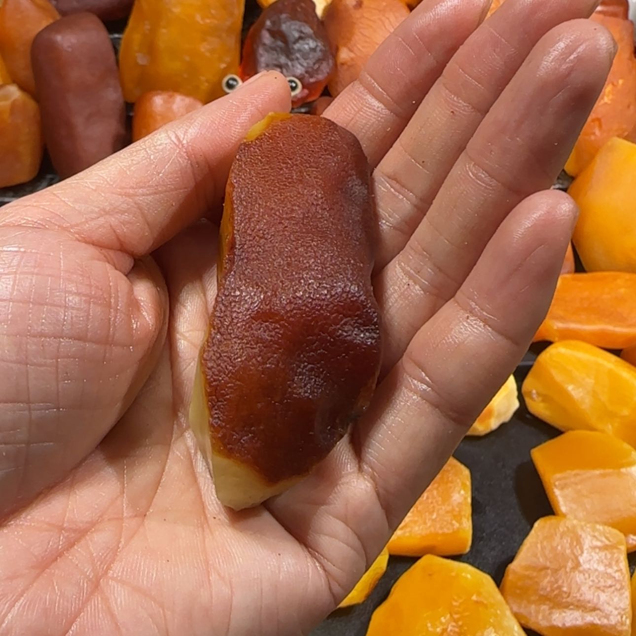 【闪购商品】定制琥珀未镶嵌?****哥