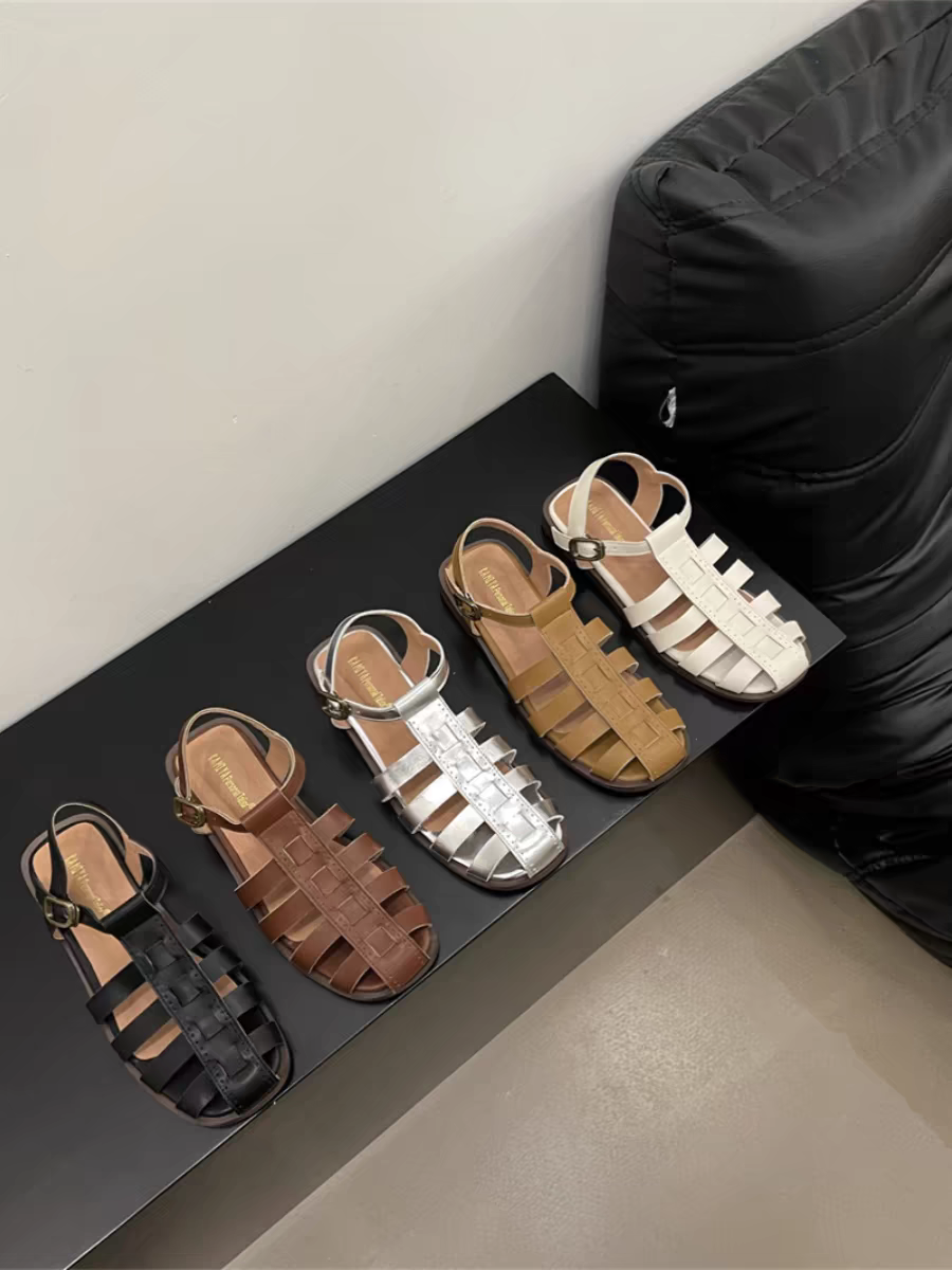 VEEFSHOW 293-2 复古时尚一字带扣凉鞋编织镂空猪笼鞋平底罗马鞋