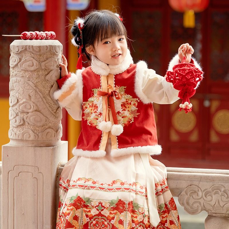 女童汉服2024冬季儿童宝宝拜年新款中国古装明制唐装加厚马面套装