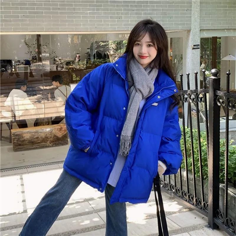 鸭鸭潮牌时尚女2023冬季国潮小众学生加厚大码胖mm克莱因蓝羽绒服