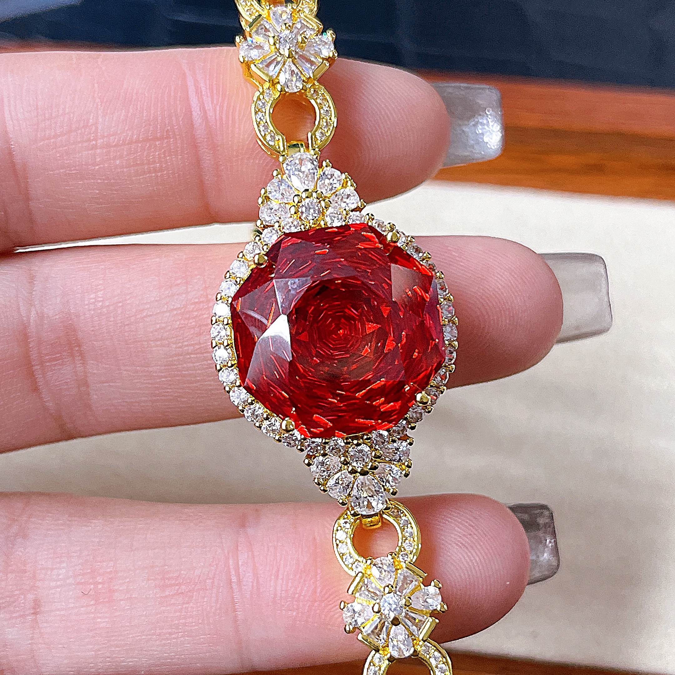 臻选手链 泰国春武里经典时尚气质百搭红色手链X17